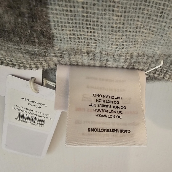 Fibre By Auskin Merino Wool Throw Blanket Gray Seamist - Picture 12 of 16